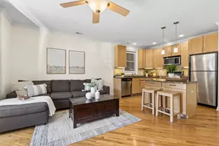 1152 W Roscoe St, Chicago, IL 60657 - Photo 5