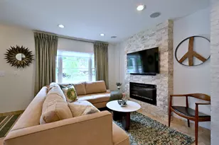 114 S Poplar Ave, Elmhurst, IL 60126 - Photo 5
