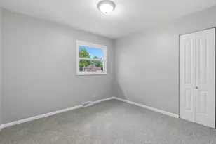 1218 174th St, East Hazel Crest, IL 60429 - Photo 9