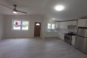 306 Brierhill Dr, Round Lake Park, IL 60073 - Photo 9