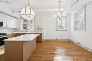 531 Hinman Ave, Evanston, IL 60202 - Photo 3