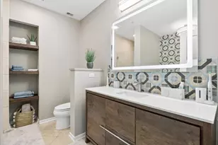 500 W Superior St, Chicago, IL 60654 - Photo 15