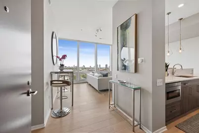 500 W Superior Street #1602, Chicago, IL 60654 - Photo 5