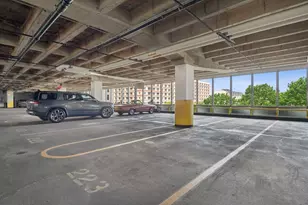 500 W Superior St, Chicago, IL 60654 - Photo 21