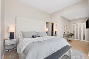 500 W Superior St, Chicago, IL 60654 - Photo 11