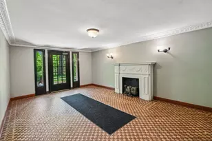 1033 Ontario St, Oak Park, IL 60302 - Photo 3
