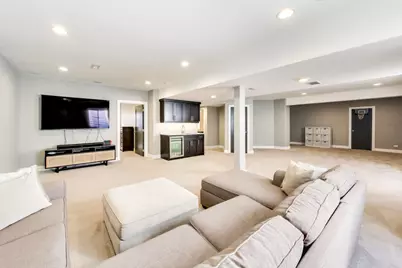630 S Hillside Avenue, Elmhurst, IL 60126 - Photo 41