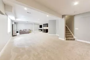 630 S Hillside Ave, Elmhurst, IL 60126 - Photo 39