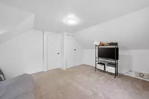 277 W Raye Dr, Chicago Heights, IL 60411 - Photo 27