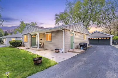 52 Sparrow Road, Carpentersville, IL 60110 - Photo 1