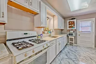 8517 N Crawford Ave, Skokie, IL 60076 - Photo 11