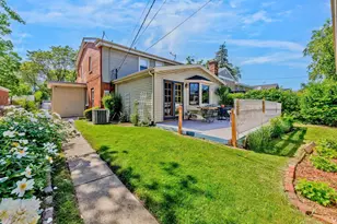 8517 N Crawford Ave, Skokie, IL 60076 - Photo 21