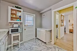 8517 N Crawford Ave, Skokie, IL 60076 - Photo 13