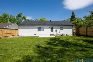 2912 223rd Pl, Sauk Village, IL 60411 - Photo 11