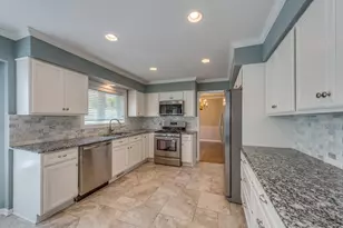 424 S Forest Ave, Batavia, IL 60510 - Photo 11