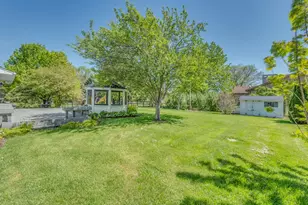 424 S Forest Ave, Batavia, IL 60510 - Photo 31
