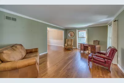 424 S Forest Avenue, Batavia, IL 60510 - Photo 5