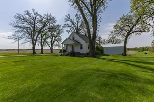 8367 Wolf Rd, Colona, IL 61241 - Photo 29