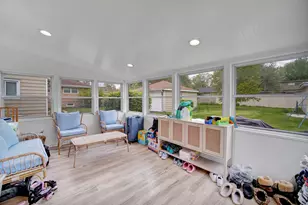 7022 W 114th Pl, Worth, IL 60482 - Photo 7