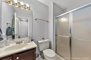 863 College Ave, Wheaton, IL 60187 - Photo 9