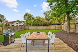 1037 185th Pl, Homewood, IL 60430 - Photo 3