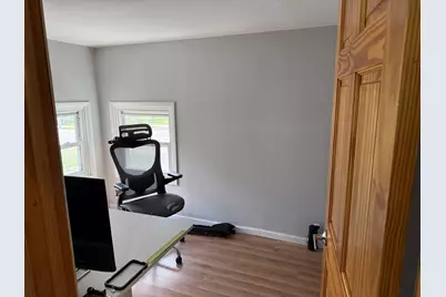 208 W Nippersink Road, Round Lake, IL 60073 - Photo 9