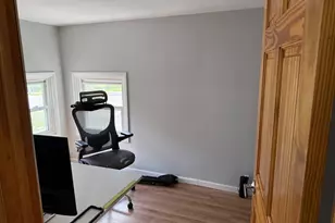208 W Nippersink Rd, Round Lake, IL 60073 - Photo 9