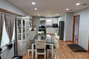 208 W Nippersink Rd, Round Lake, IL 60073 - Photo 5