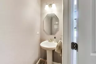 342 Camberley Ln, Lincolnshire, IL 60069 - Photo 17