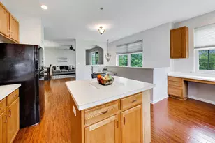 210 Rosehall Dr, Lake Zurich, IL 60047 - Photo 7
