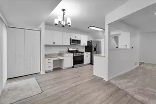 984 Four Seasons Blvd, Aurora, IL 60504 - Photo 5