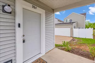 984 Four Seasons Blvd, Aurora, IL 60504 - Photo 37