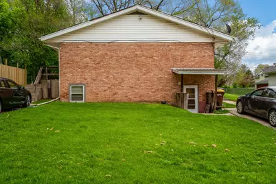 422 Henrietta Avenue, Rockford, IL 61102 - Photo 31
