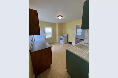 222 S Elmwood Avenue, Davenport, IA 52802 - Photo 9
