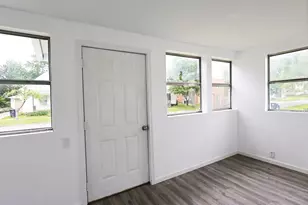 314 S Franklin St, Salem, IL 62881 - Photo 3