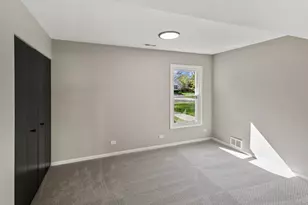 731 Roaring Brook Ln, Algonquin, IL 60102 - Photo 13