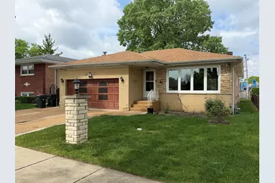 8908 Ozark Avenue, Morton Grove, IL 60053 - Photo 3