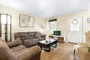4104 Rivertowne Dr, Plainfield, IL 60586 - Photo 5