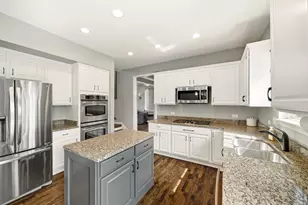 12221 Sinnett St, Huntley, IL 60142 - Photo 13