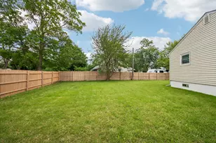 18120 W Big Oaks Rd, Grayslake, IL 60030 - Photo 31