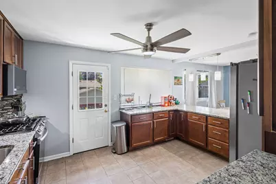 1035 E Plate Drive, Palatine, IL 60074 - Photo 9