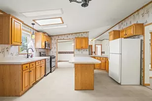 8438 Hickory Tree Dr, Machesney Park, IL 61115 - Photo 17