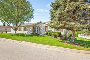8438 Hickory Tree Dr, Machesney Park, IL 61115 - Photo 1