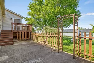 8438 Hickory Tree Dr, Machesney Park, IL 61115 - Photo 35