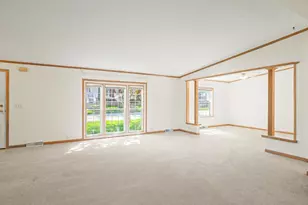 8438 Hickory Tree Dr, Machesney Park, IL 61115 - Photo 9