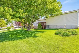 8438 Hickory Tree Dr, Machesney Park, IL 61115 - Photo 39