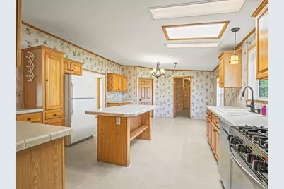 8438 Hickory Tree Drive, Machesney Park, IL 61115 - Photo 13