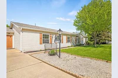8438 Hickory Tree Drive, Machesney Park, IL 61115 - Photo 5
