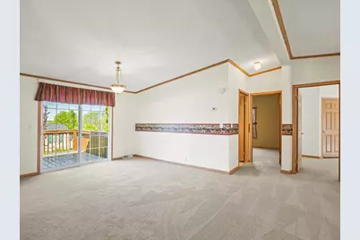 8438 Hickory Tree Drive, Machesney Park, IL 61115 - Photo 9