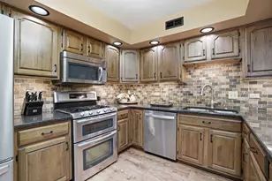 18070 Whitman Ln, Lansing, IL 60438 - Photo 9